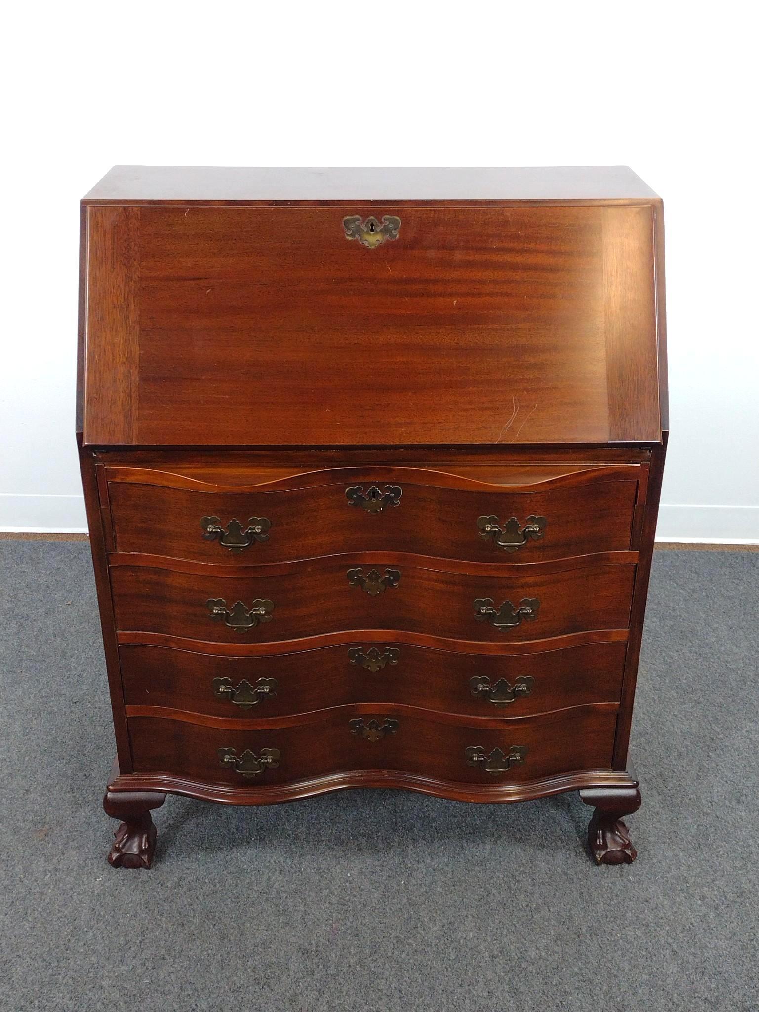 Maddox Chippendale Style Slant Front Desk