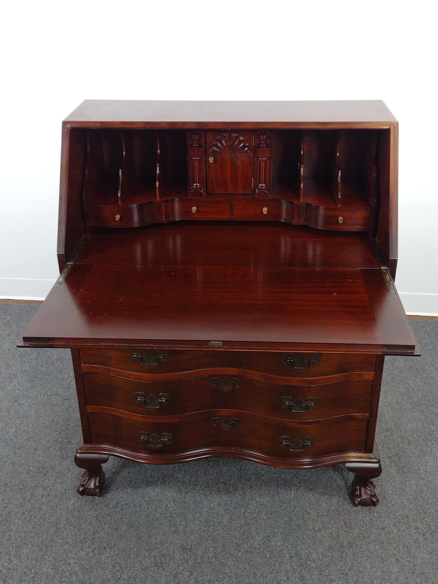 Maddox Chippendale Style Slant Front Desk