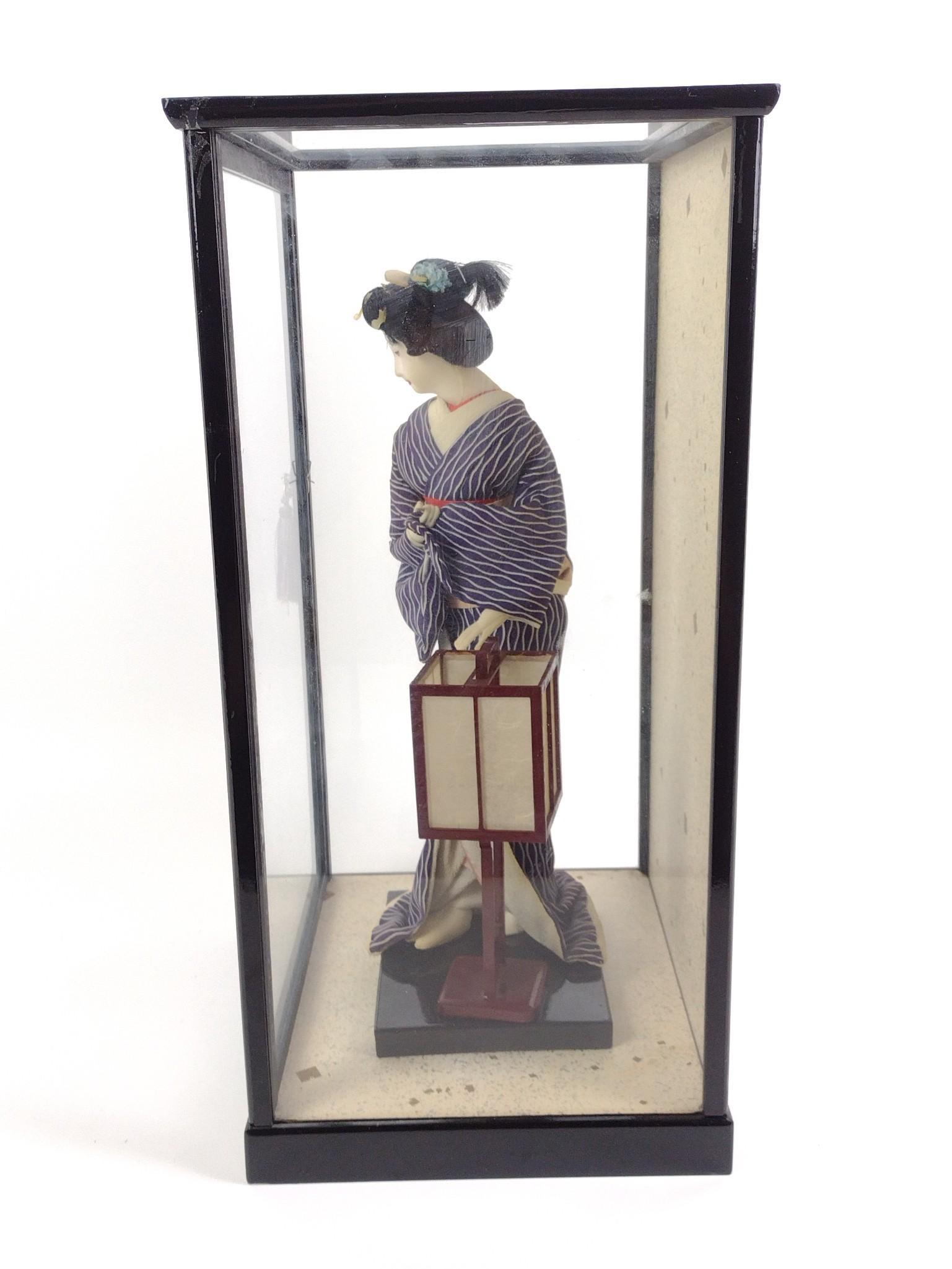Vintage Japanese Geisha Doll In Glass Display Case