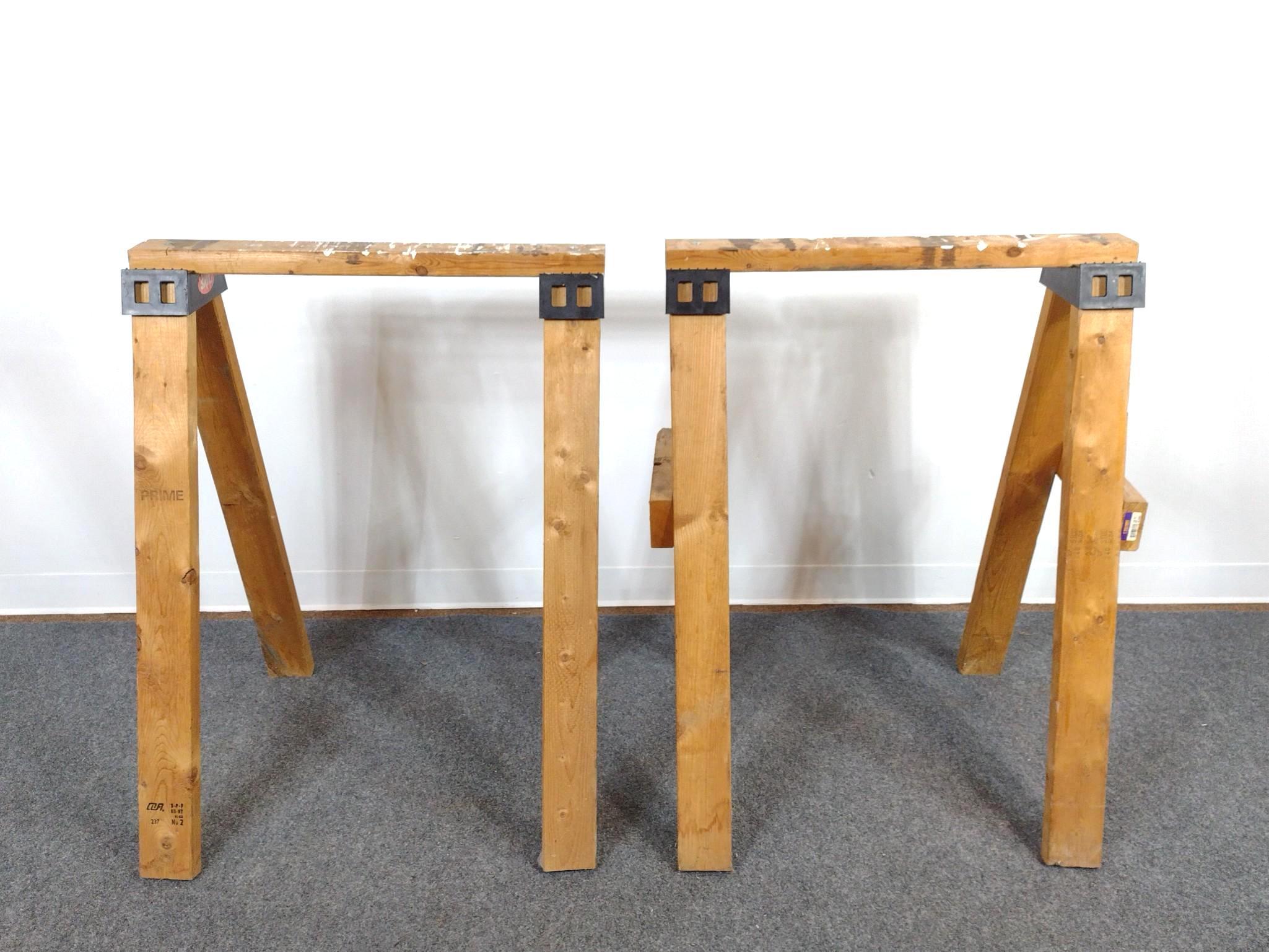 2 Saw Horses