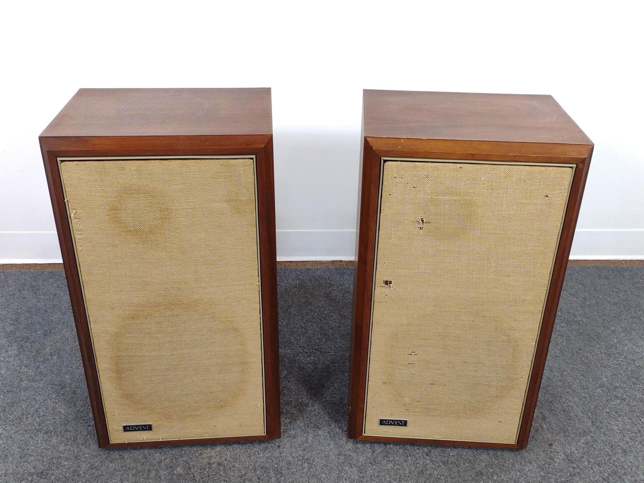 Dual Turntable & Pair of Advent Speakers