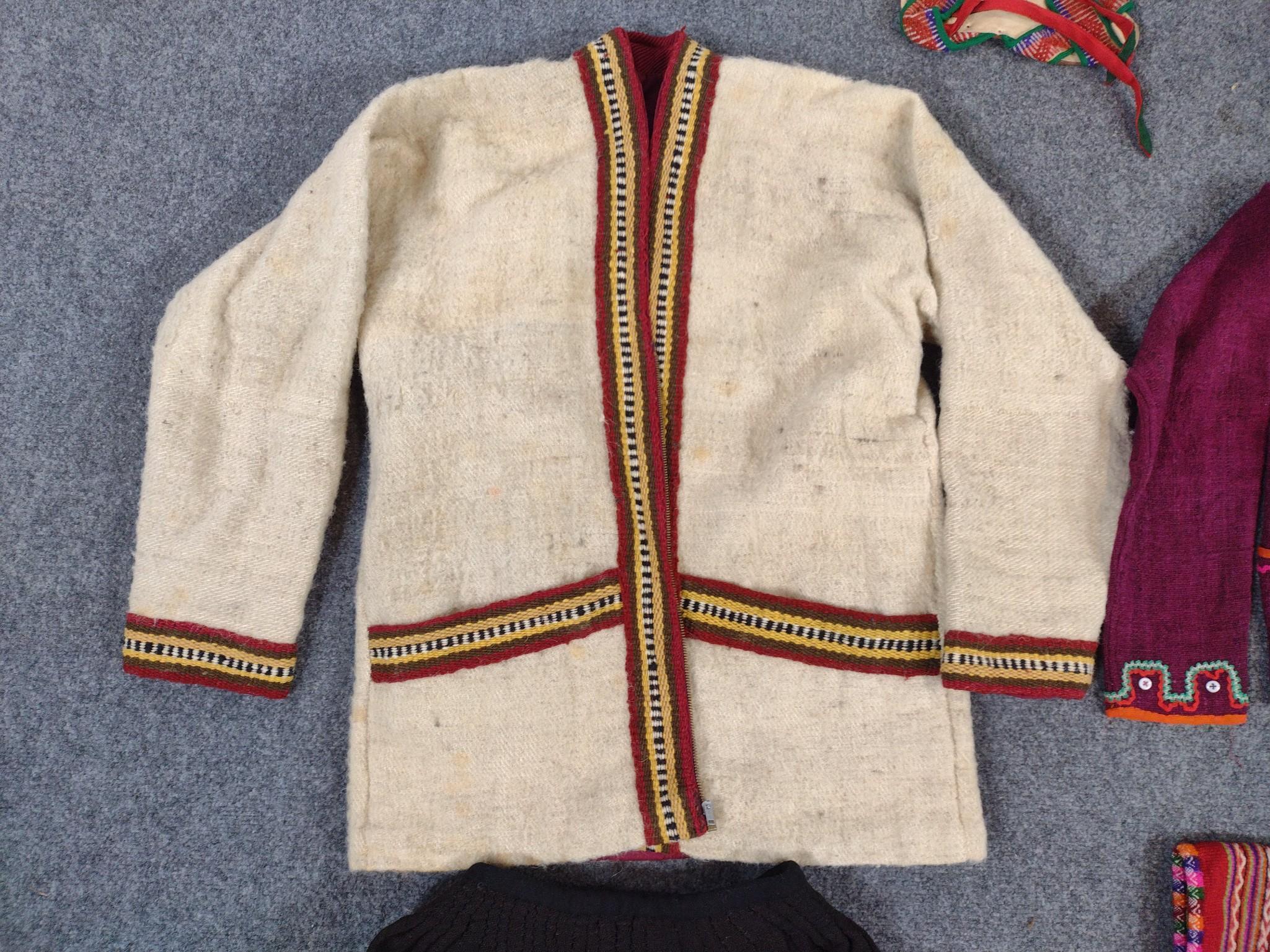 Traditional Peruvian/Andean Womens Clothing