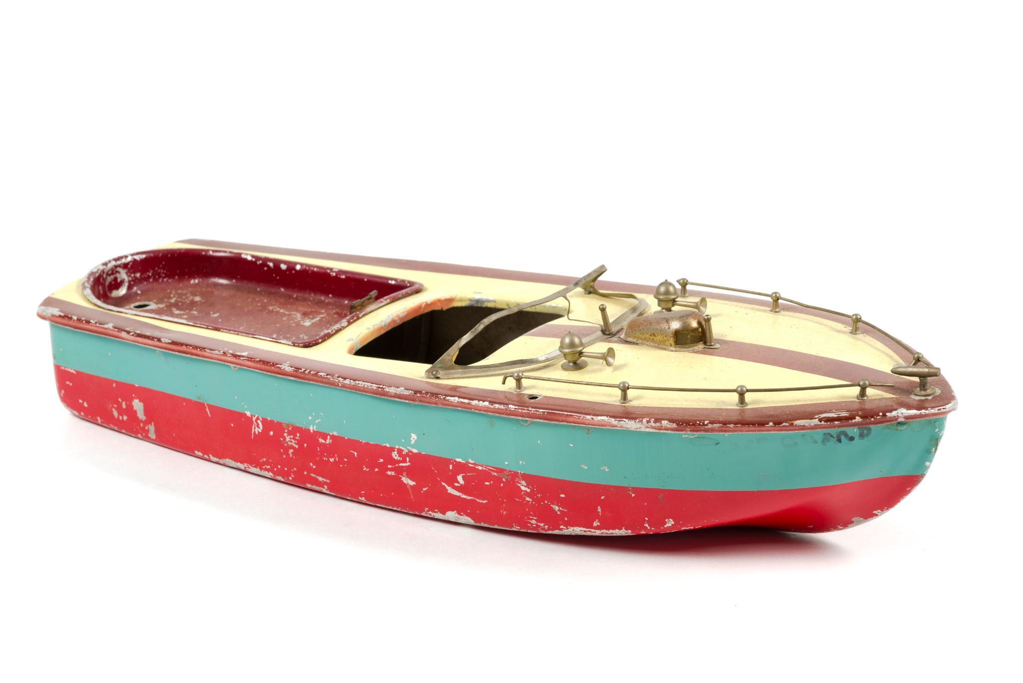 2 "HMS Queen Anne" Models & Model Sakai Seisakusho Motor Boat