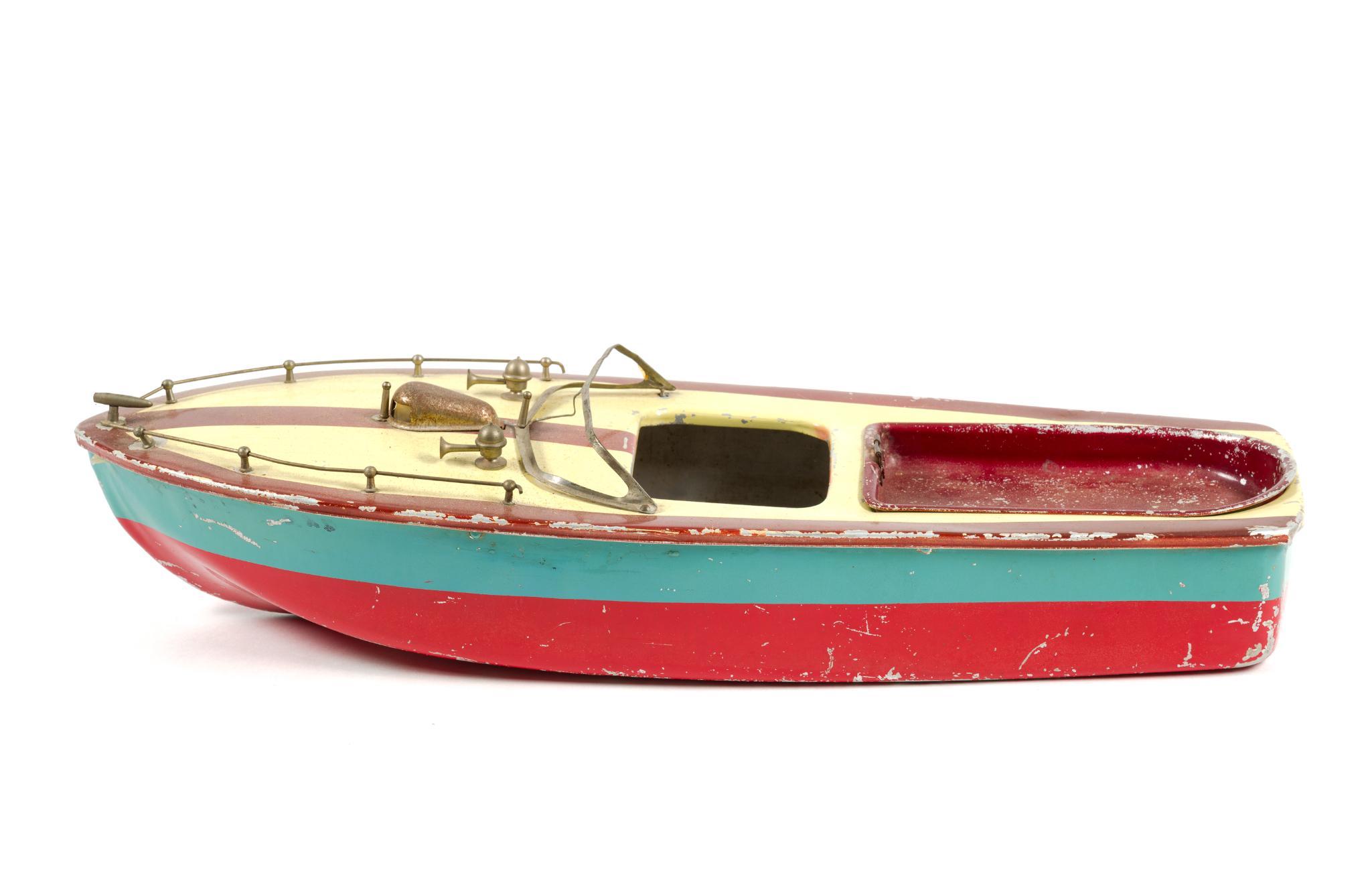 2 "HMS Queen Anne" Models & Model Sakai Seisakusho Motor Boat