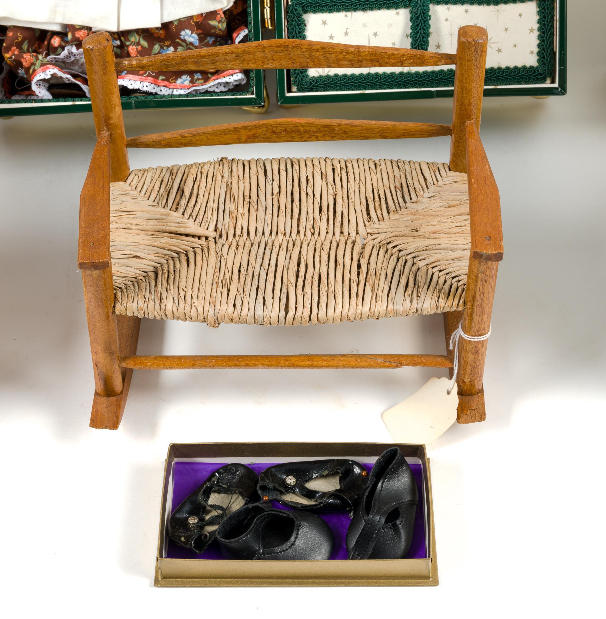 Robin Woods Doll in Carrying Case & Doll Clothes