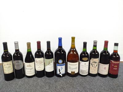 11 Bottles of Estate Alcohol. Includes Woodbridge Chardonnay, Barefoot Merlot, Ravens Wood 