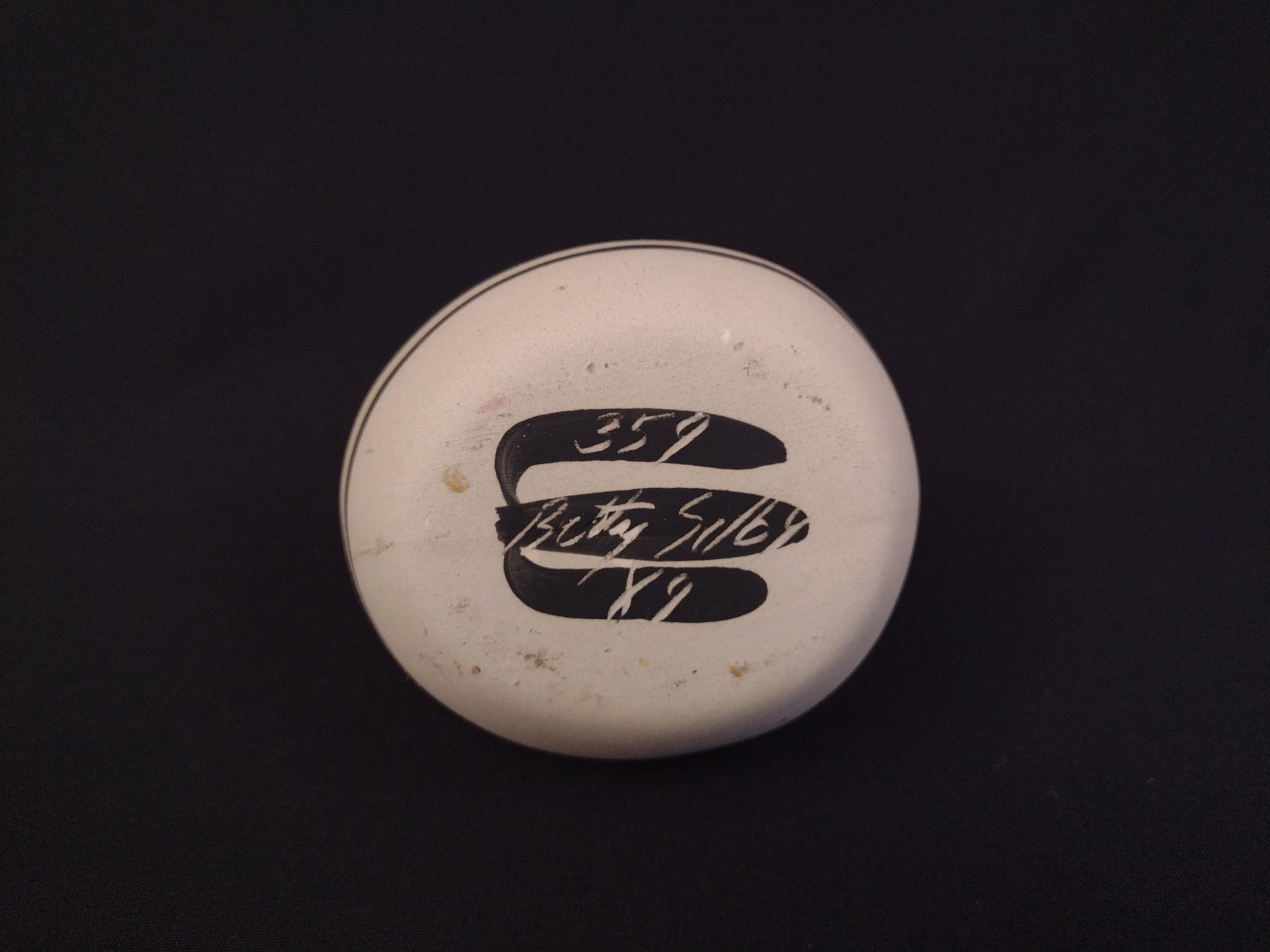 Pottery Incl. Hull Serenade & Betty Selby