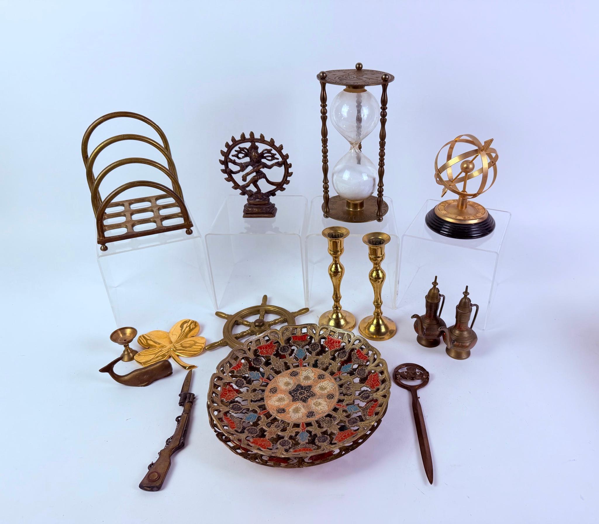 Brass Decor & Decorations Incl. Hour Glass