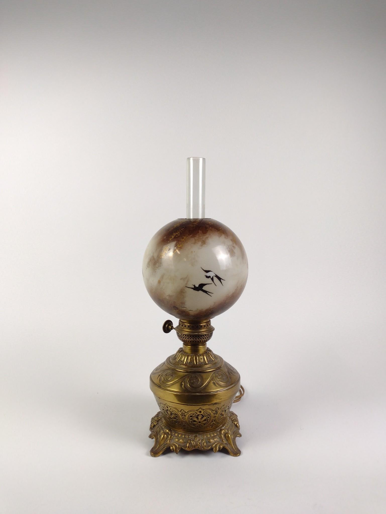 Bird-Themed Hurricane Lamp