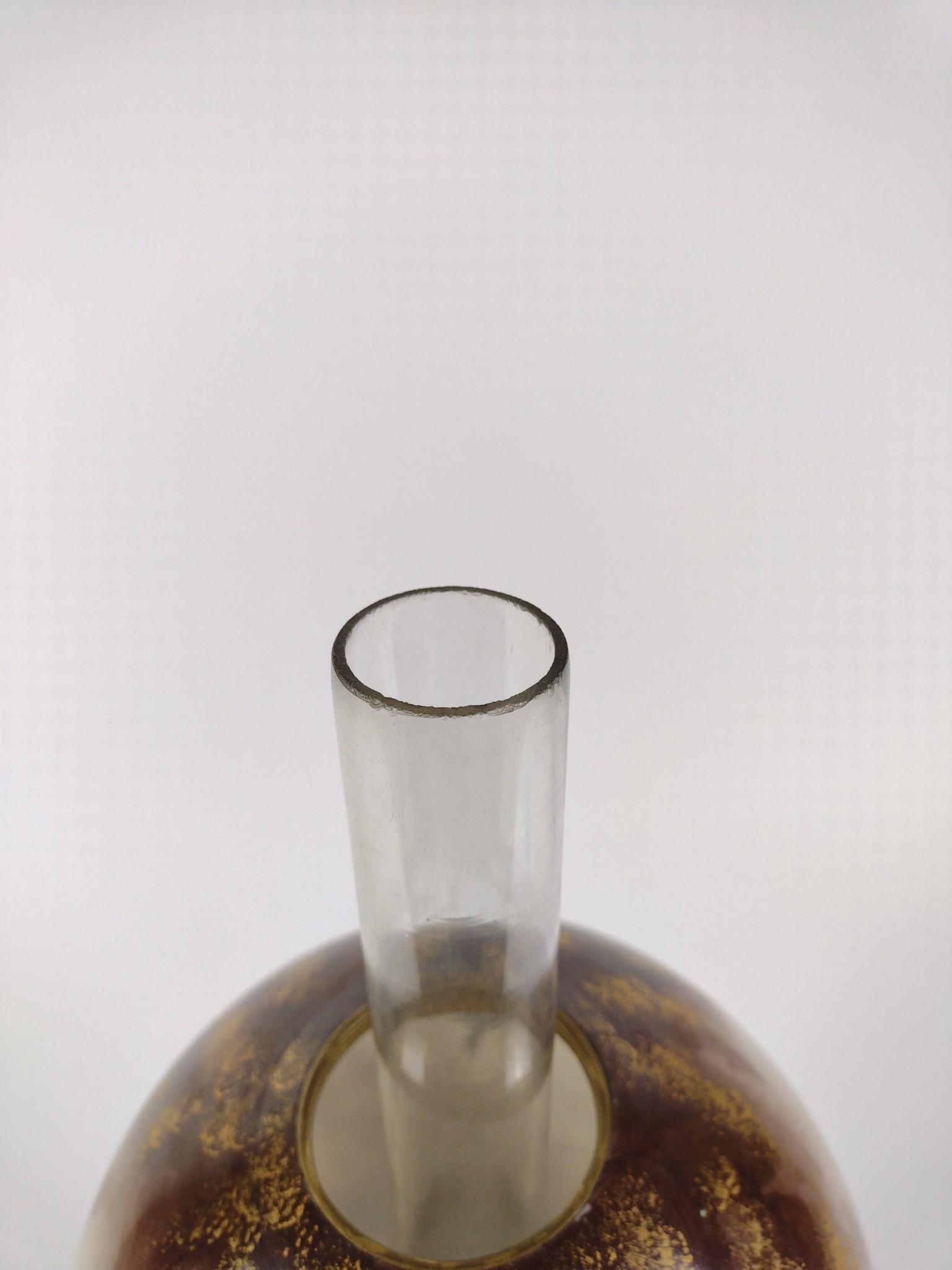 Bird-Themed Hurricane Lamp