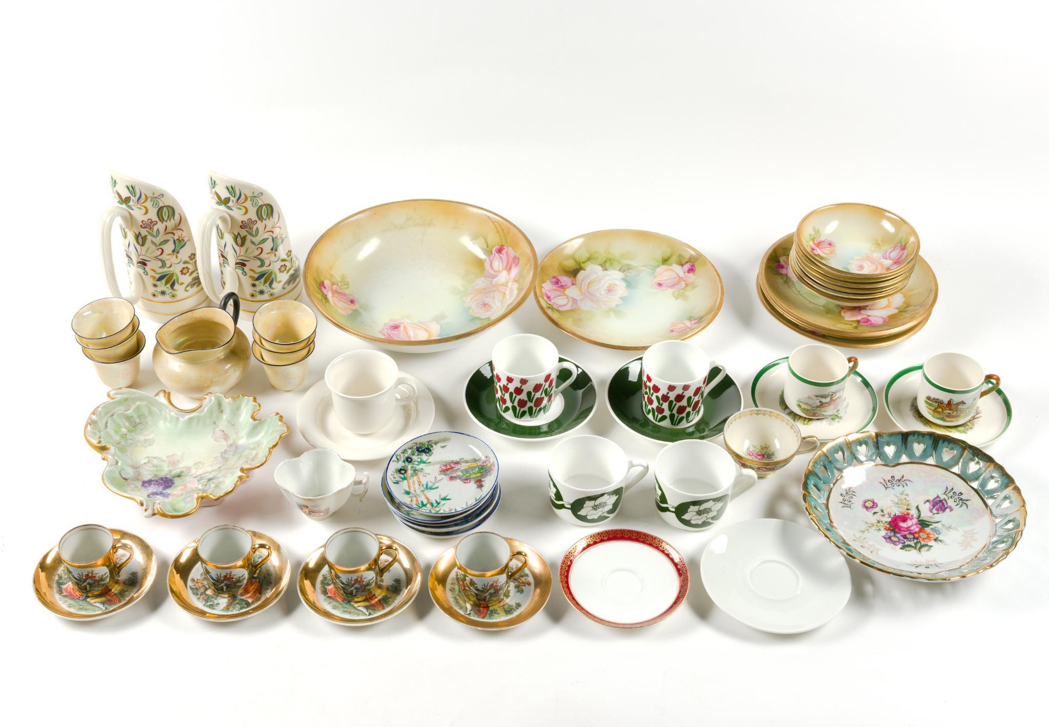 Teacups, Saucers & Porcelain Kitchenware