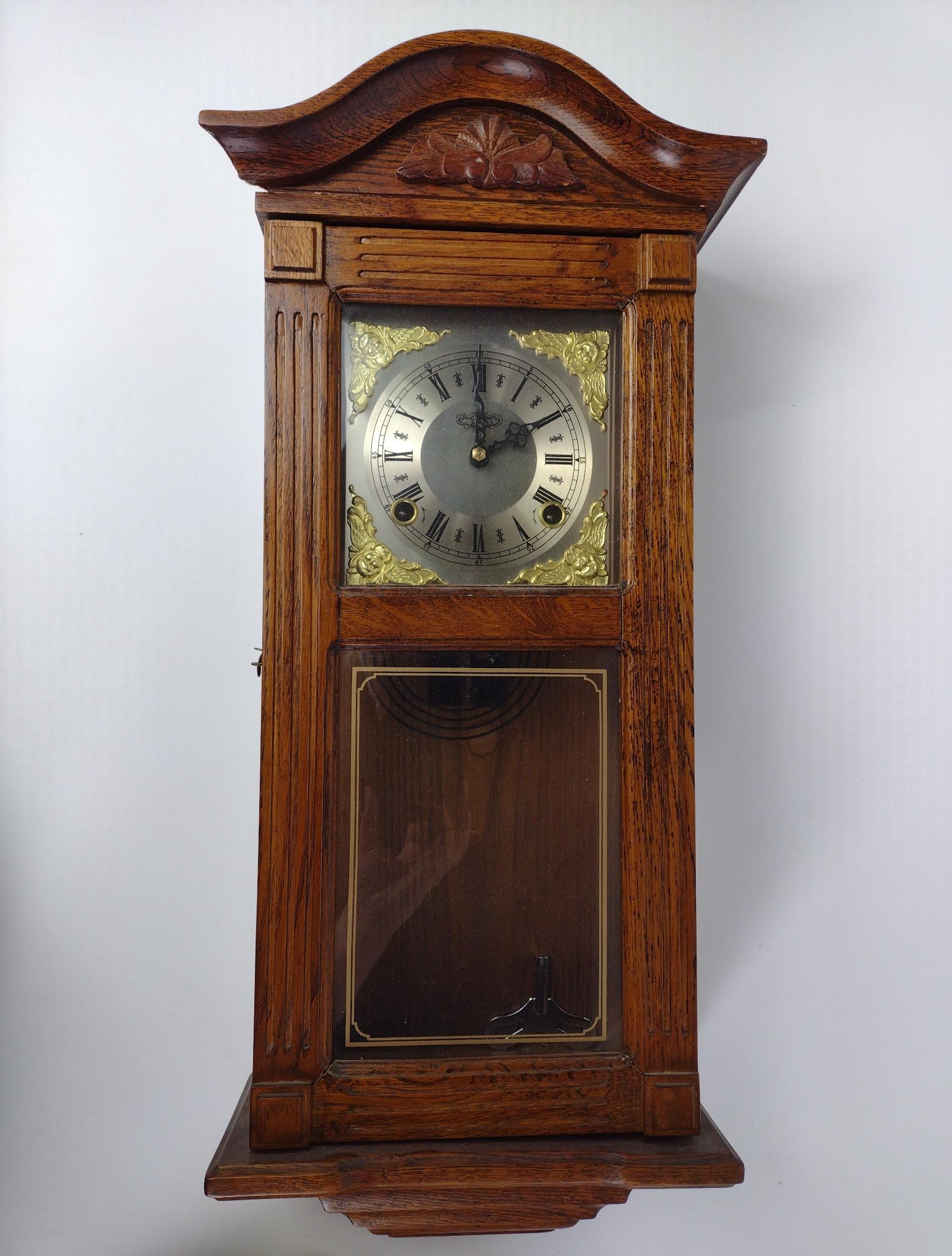 2 Wall Clocks & Barometer Incl. Regulator