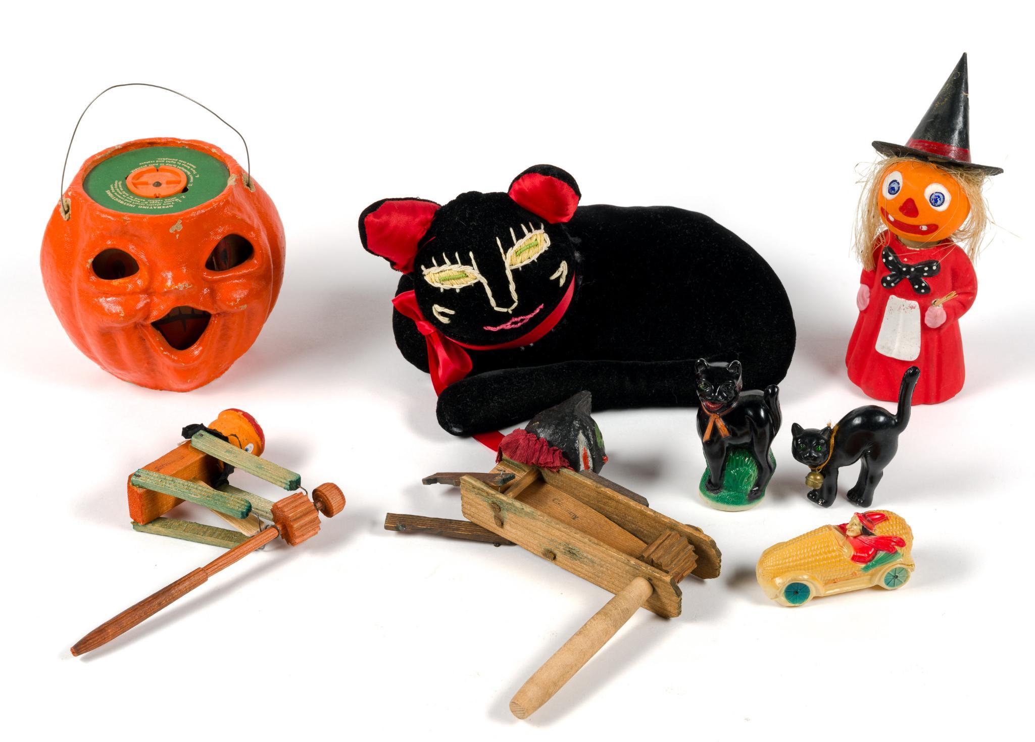 Vintage Halloween Collectibles