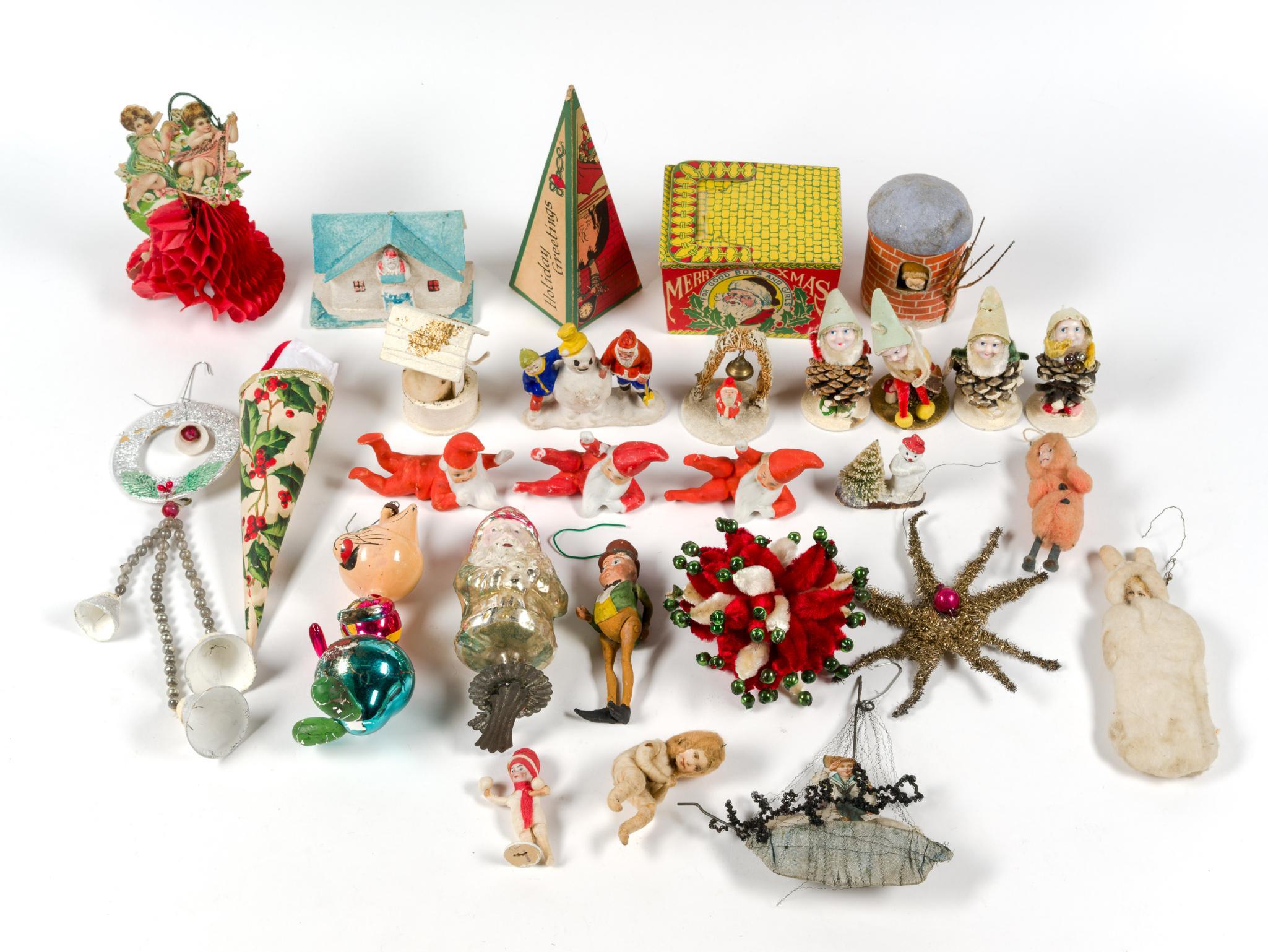 Vintage Christmas Ornaments & Decorations