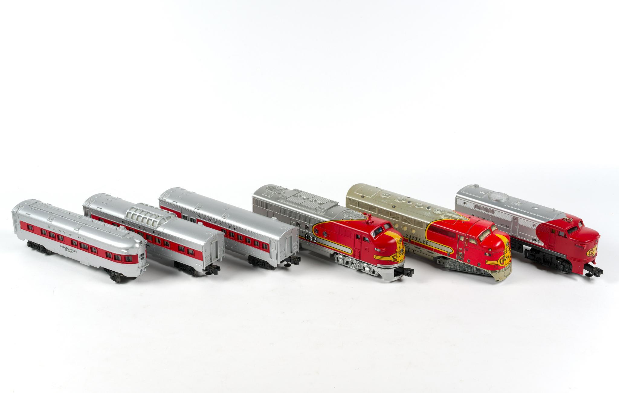 6 Lionel O Gauge Santa Fe Passenger Cars & Diesel Engines