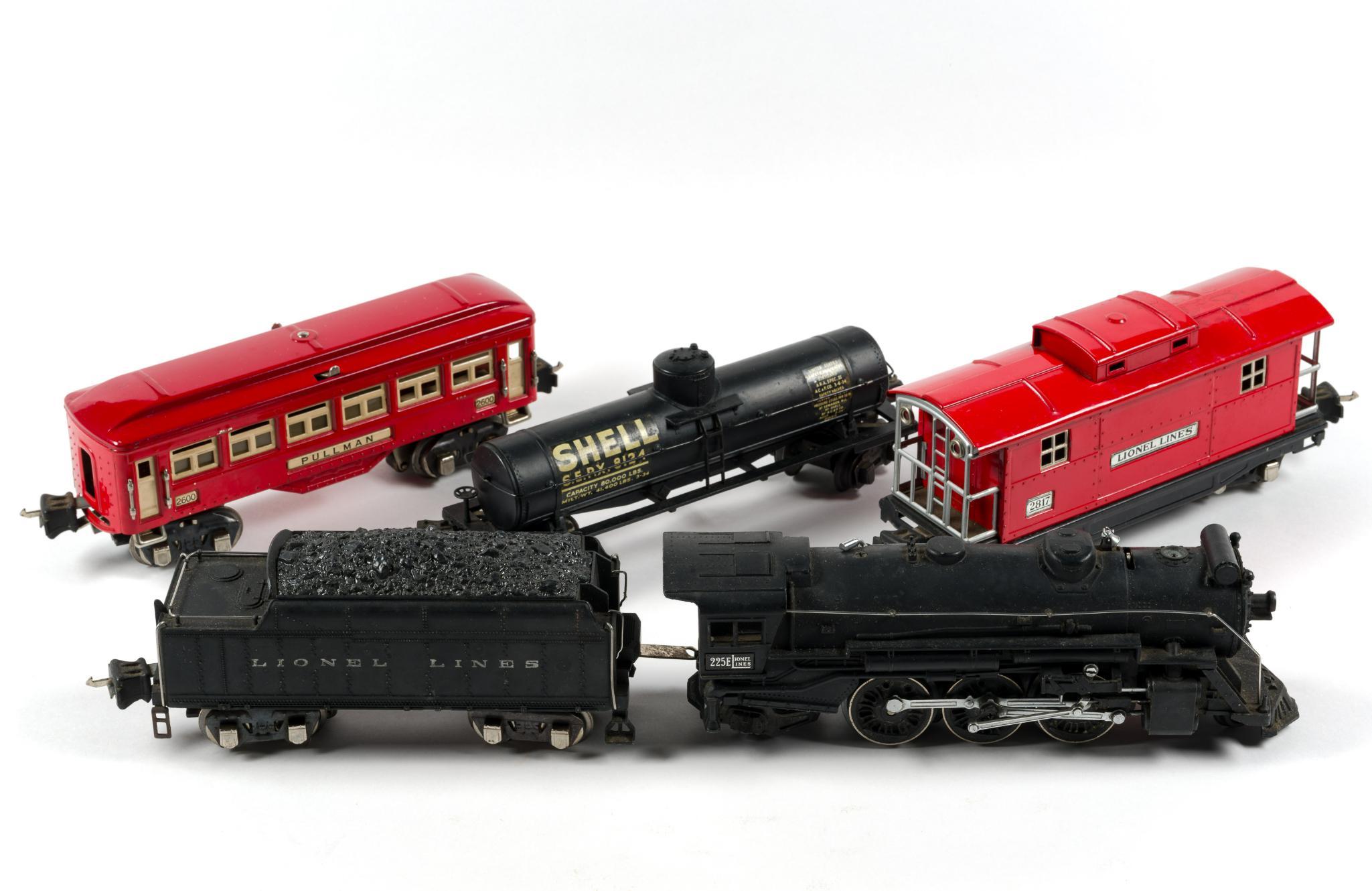 Lionel Lines Prewar O Gauge Locomotive Freight and Passenger Cars