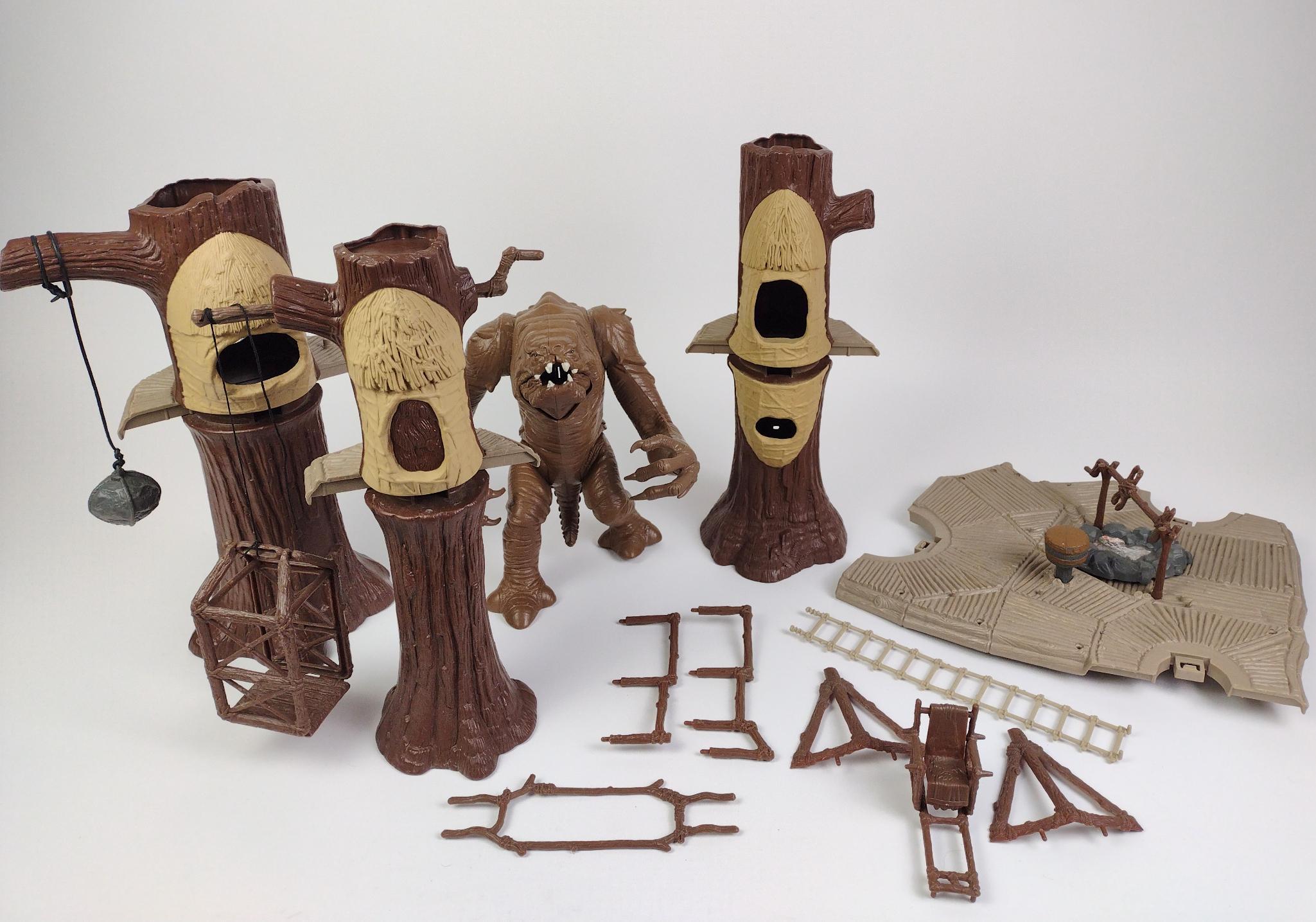 Star Wars Ewok Village and Rancor Monster Action Figure