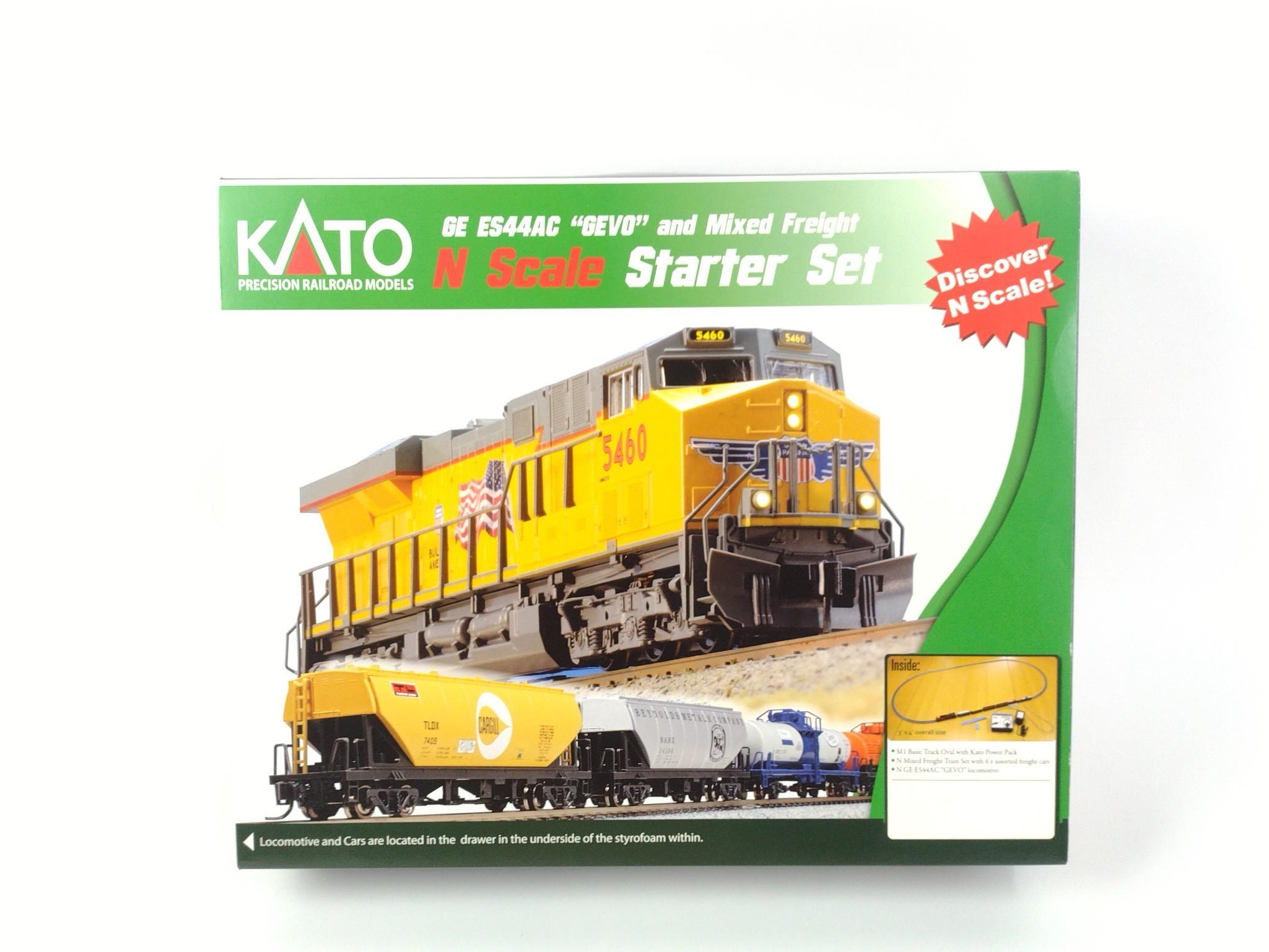 KATO N-Scale BNSF "Swoosh" Starter Set in OB
