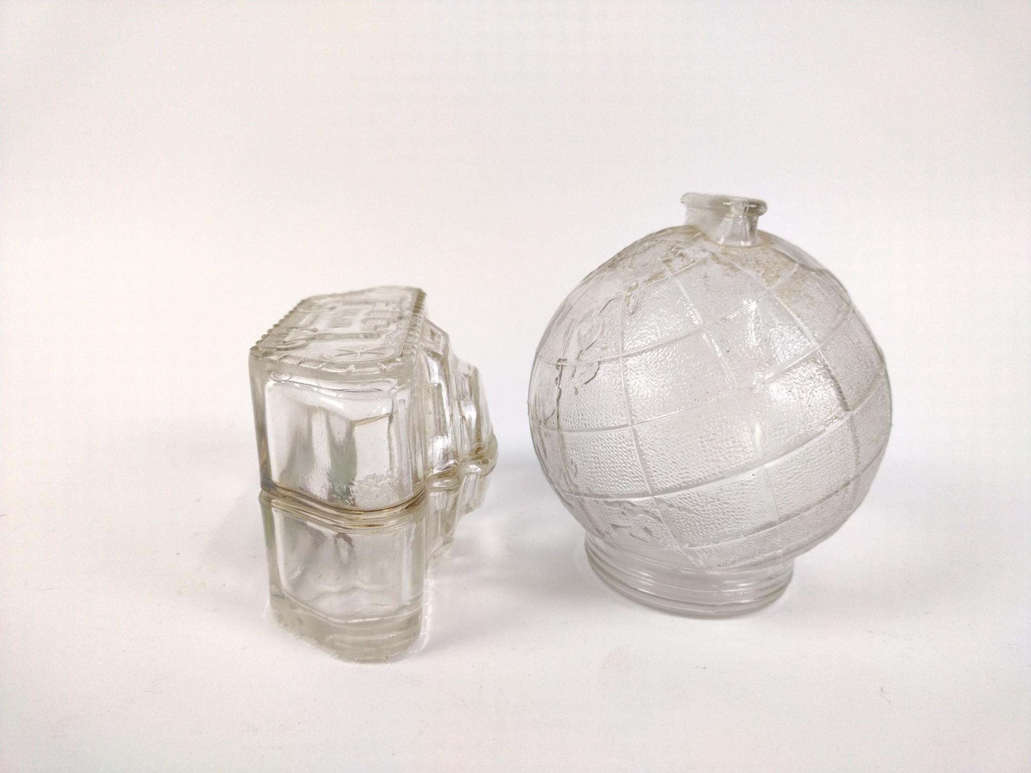 2 Glass Banks