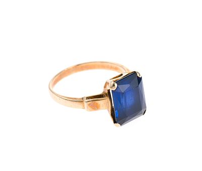 Art Deco 14K Gold Cocktail Ring. A size 5 yellow gold ring with a synthetic sapphire gemstone. 