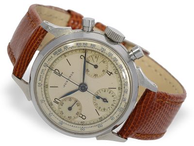 Wristwatch: attractive, large Juvenia steel chronograph, two-tone dial, around 1950: Ca. Ø 35 