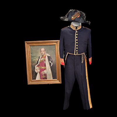 Rare Royal Spain WW2 Senior Officer Ceremonial Clothing Set with Owner Portrait. Item details 