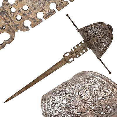 Antique Spanish Left Hand Dagger, 17th century. Item details 
Description 
Antique Spanish Left 