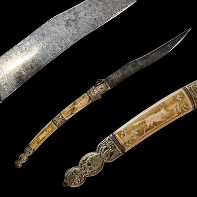A large Spanish navaja, circa 1900. The steel blade is decorated with etching. Item details 
