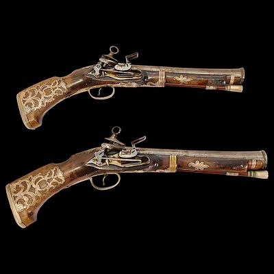 A Magnificent Pair of Flintlock Musketoons, Spain, Catalonia, Second of the 17th Century. Item 