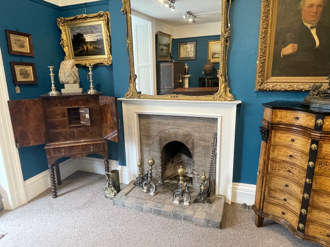 Country Auctions & Antiques | Auction 002 | Antiques & Collectables