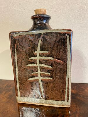 A Rare Winchcombe Pottery Slab Jar By Don Jones who worked at the pottery from 1951 - 1971. 
