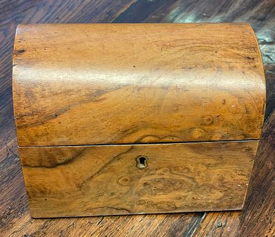 A early Victorian Walnut Tea Caddy