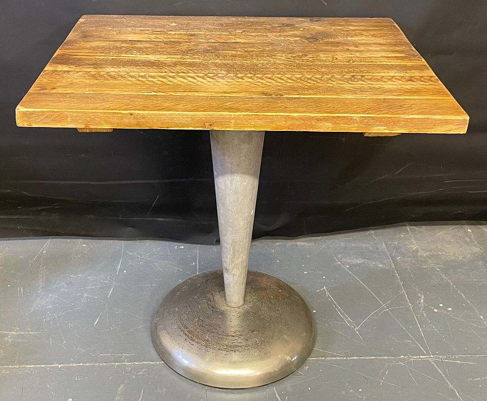 Lot 284 – A Base Weighted Café Table