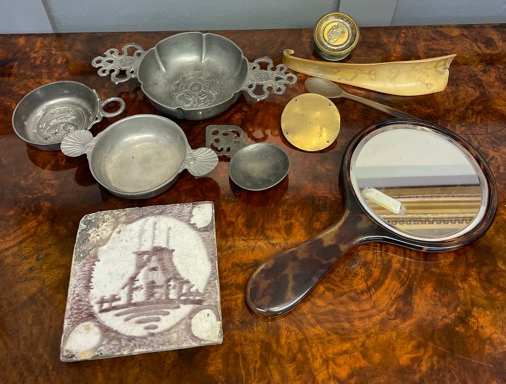 Lot 50 – A Collection of Antique and Vintage Decorative Objects including Pewter, Delft tile, and a Tortoise Shell Mirror