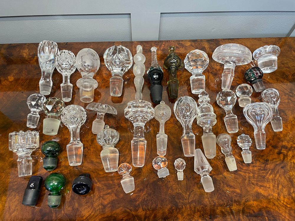 Lot 262 – An Assortment of numerous Glass and Crystal Bottle and Decanter Stoppers