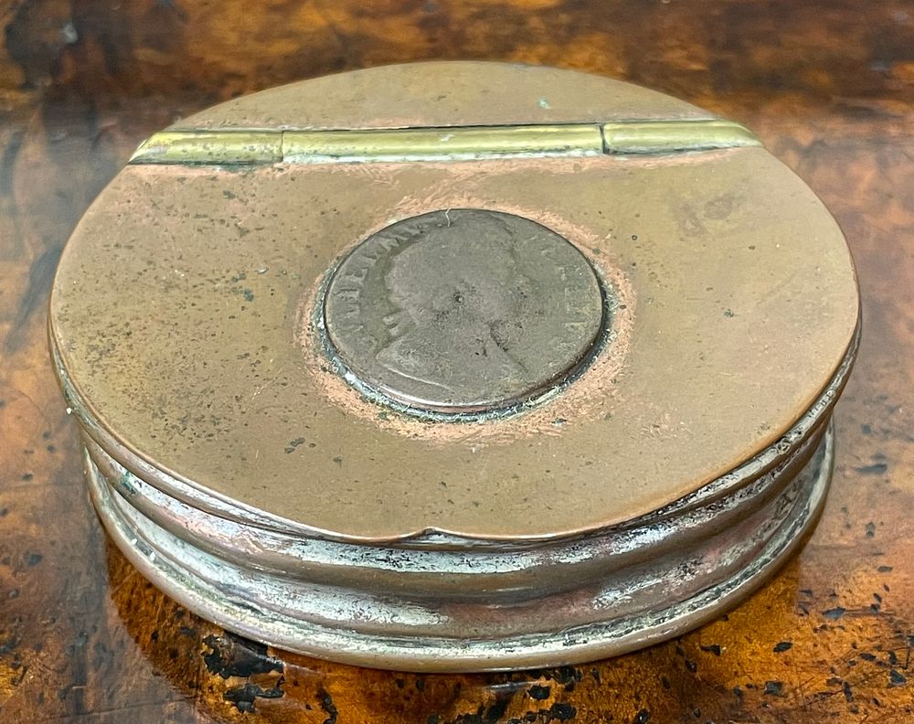 Lot 28 – Georgian Style Silver Plated Copper Snuff Box with Inset George III Coin