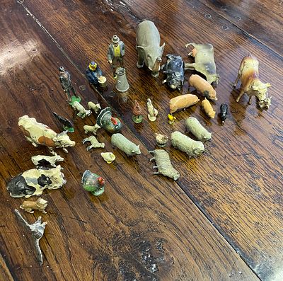 A Collection of Vintage Farm and Zoo Toy Figures. This collection consists of vintage painted 