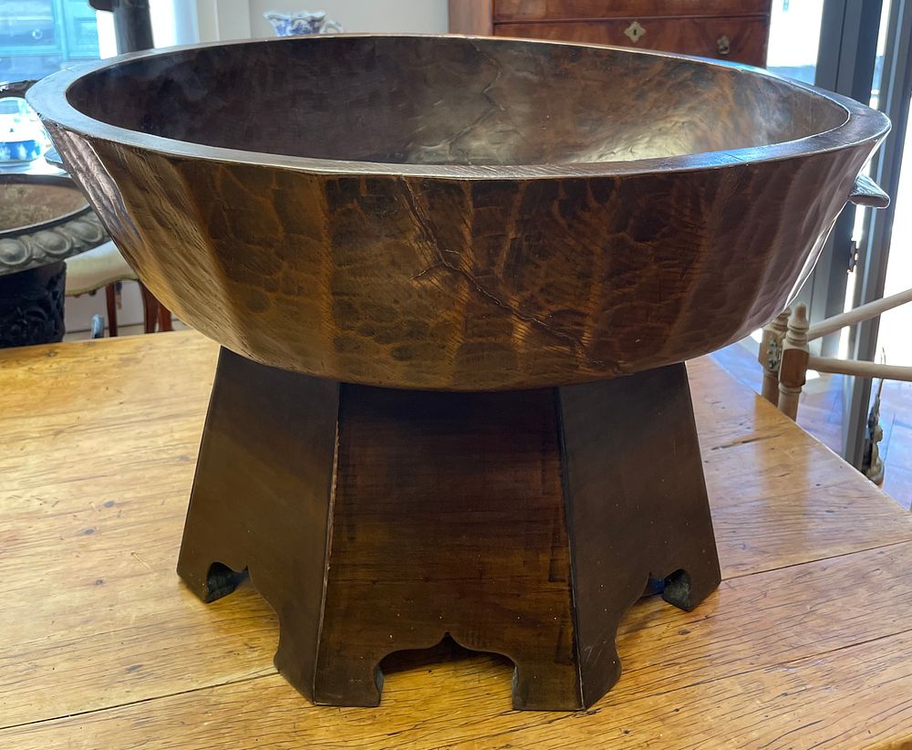 Lot 260 – Large19th Century Oriental Hand-Carved Elm Bowl on Pedestal Stand