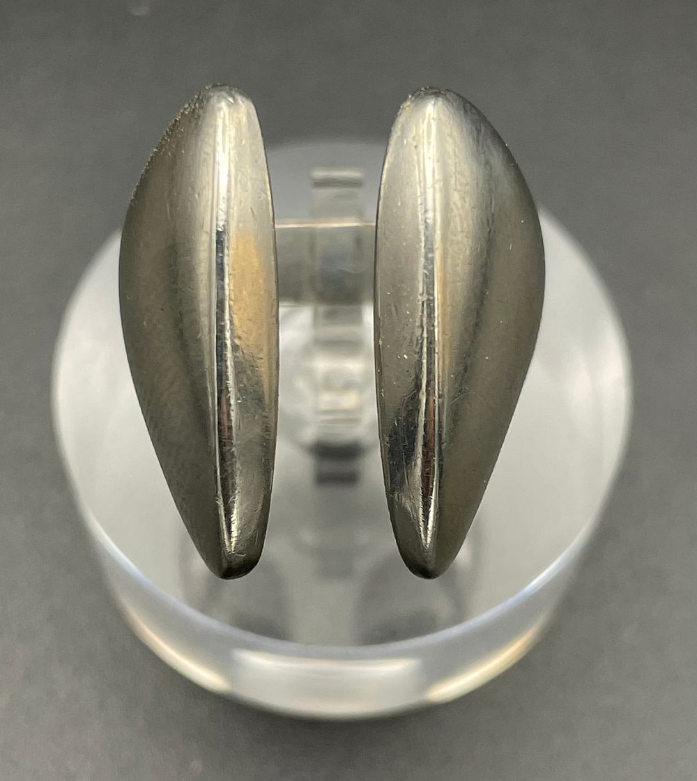 Lot 98 – Hans Hansen Danish Sterling Silver Modernist Bypass Ring Designed by Bent Gabrielsen