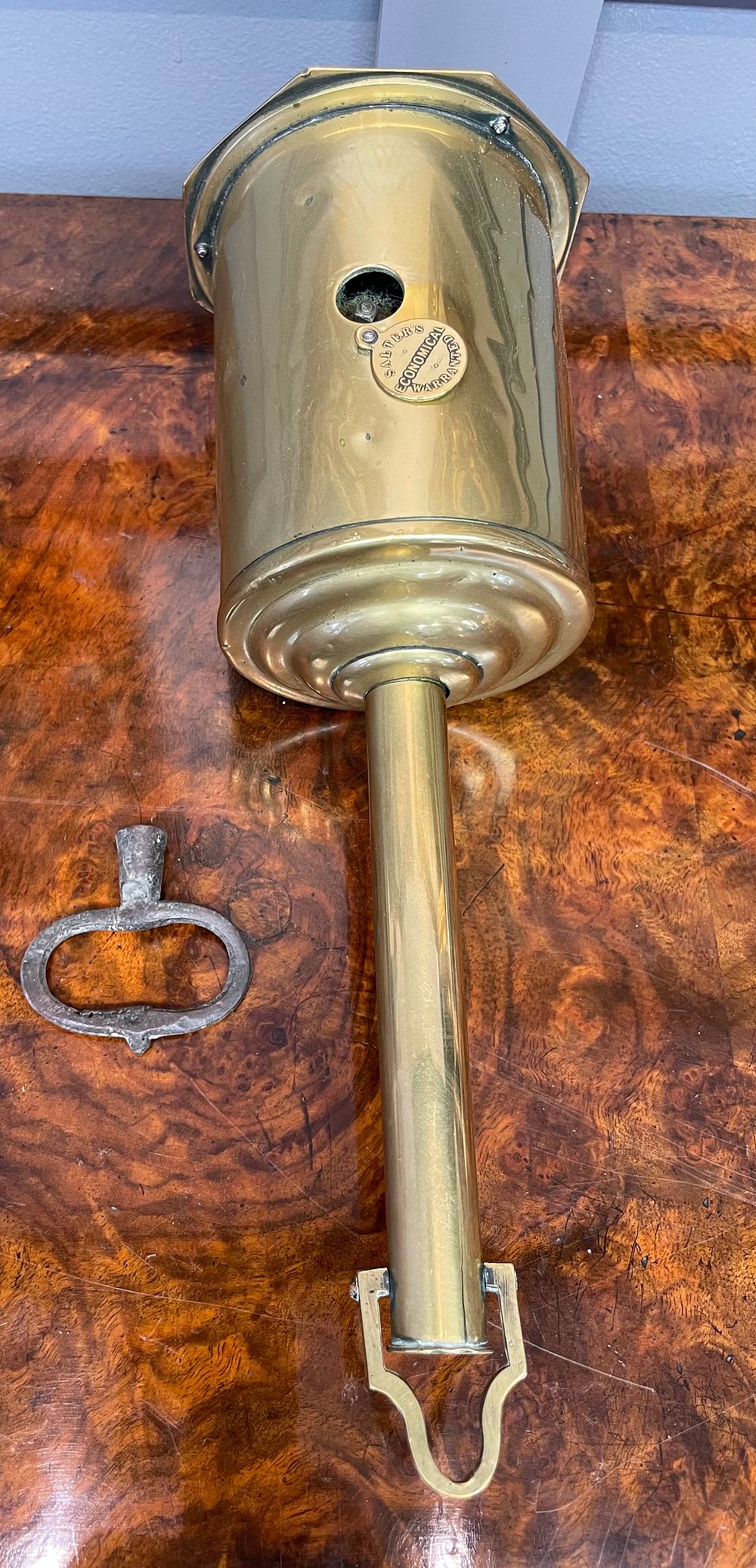 Lot 217 – Salter’s Economical Warranted Brass Clockwork Roasting Jack with Winding Key
