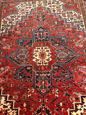 שטיח הריז פרסי עבודת יד. 215X290 ס"מ. עתיק, לאחר ניקוי אצל ארגמן חברה לניקוי שטיחים.