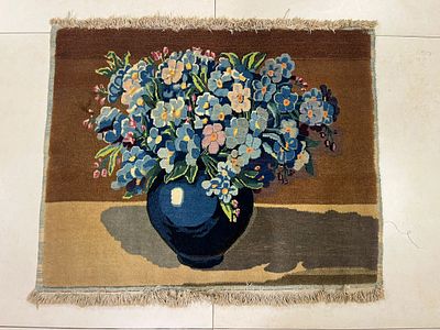 שטיח טבריז פרסי. 55X68 ס"מ. עבודת יד, צפוף מאוד, דוגמת אגרטל פרחים.