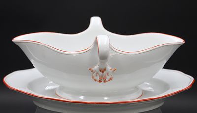 Sauciere, Meissen Schwertermarke, Koralle, je 2 Schleifstriche,. Sauciere, Meissen 