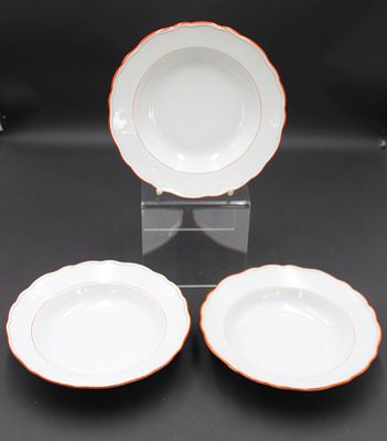 3x tiefe Teller, Meissen Schwertermarke, Koralle, je 2 Schleifstriche,. 3x tiefe Teller 