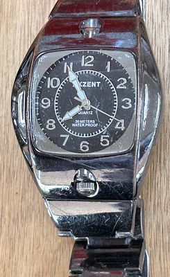 Quartz HAU "Akzent" Werk l&auml;uft, Tragespuren