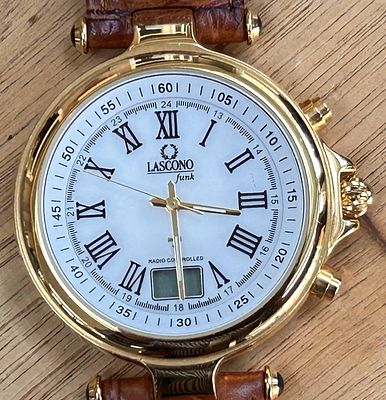 Quartz Armbanduhr "Lascoco" Funk, radio contolled, sehr guter Zustand