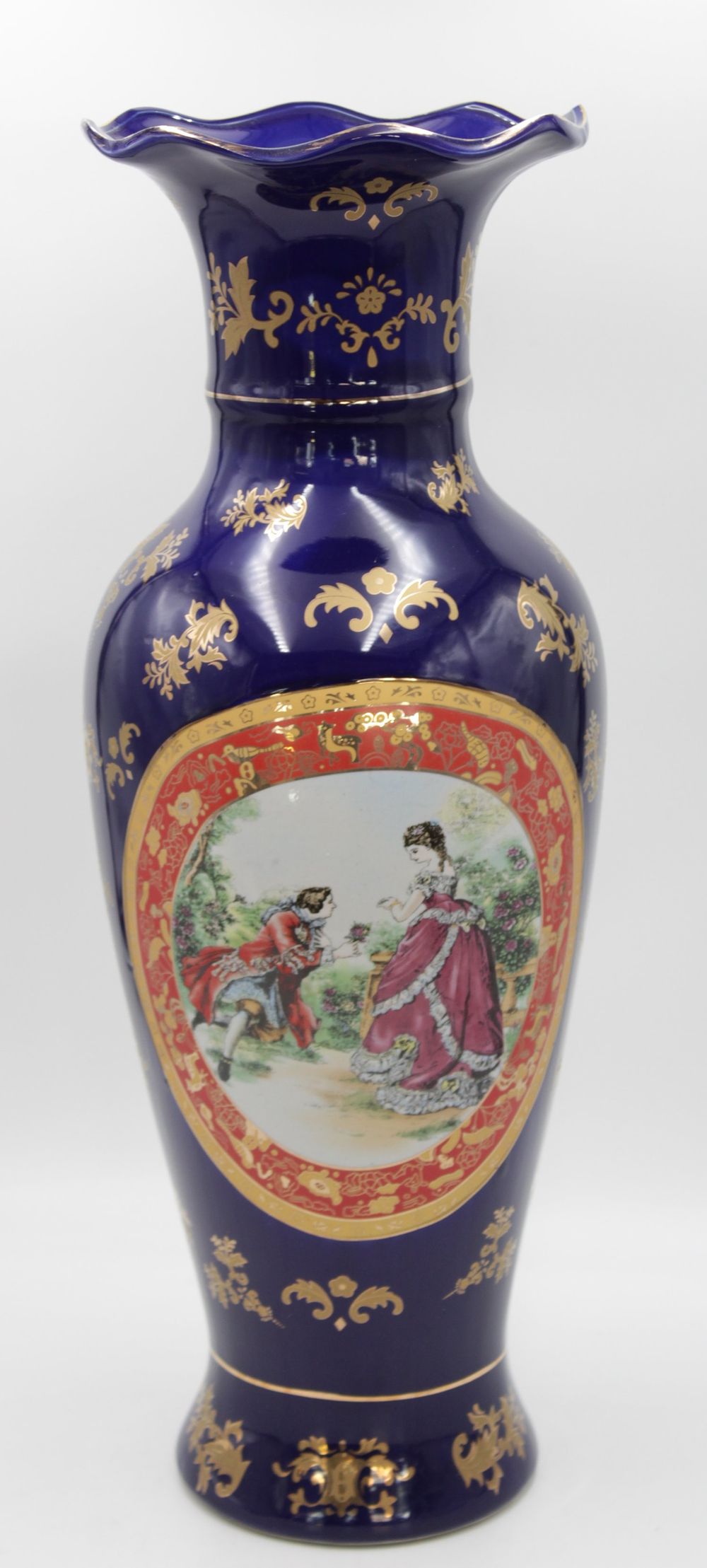 hohe Vase, ungemarkt, galante Szene und Blumen, Kobalt mit Goldzier, ca. H-60cm