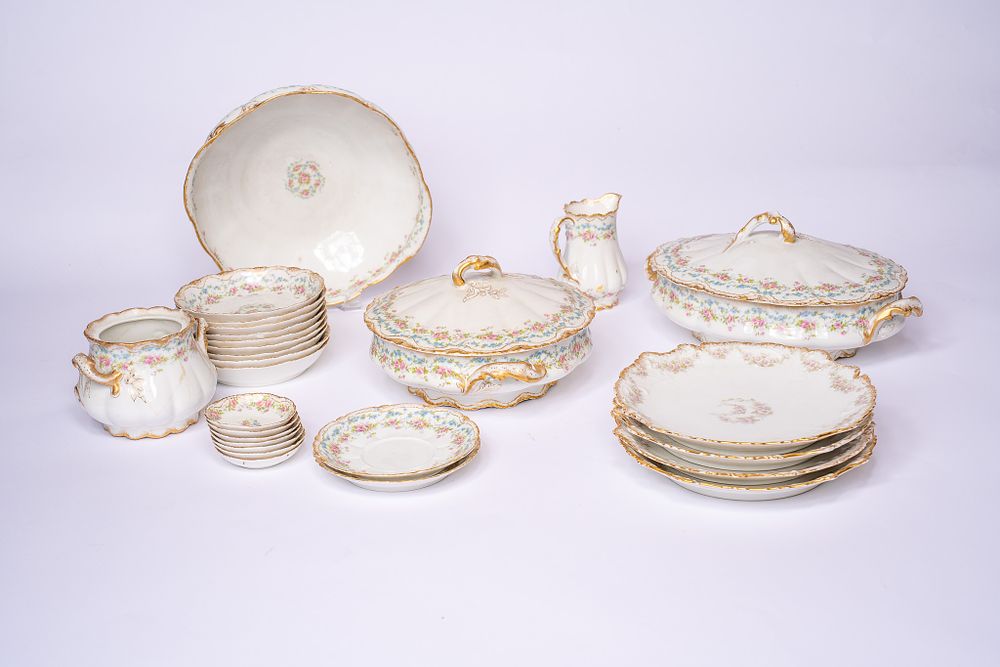 Assorted Set of 27 Theodore Haviland Limoge Porcelain Ware, including several sets of plates 