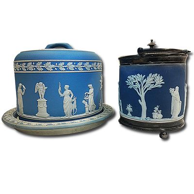 Pair of Neoclassical Wedgwood Jasperware in Blue. Set of 2 Neoclassical Wedgwood Jasperware in 