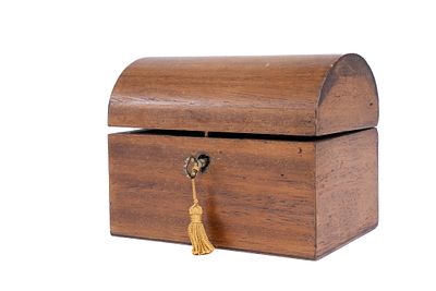 Vintage Rosewood Jewelry Box with Velvet Lined Interior. Vintage Jewelry Box with Velvet Lined 